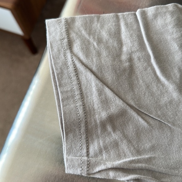 Jaws 2 (film) - Japanese Movie Poster T-Shirt. Grey, medium. - Picture 3 of 4